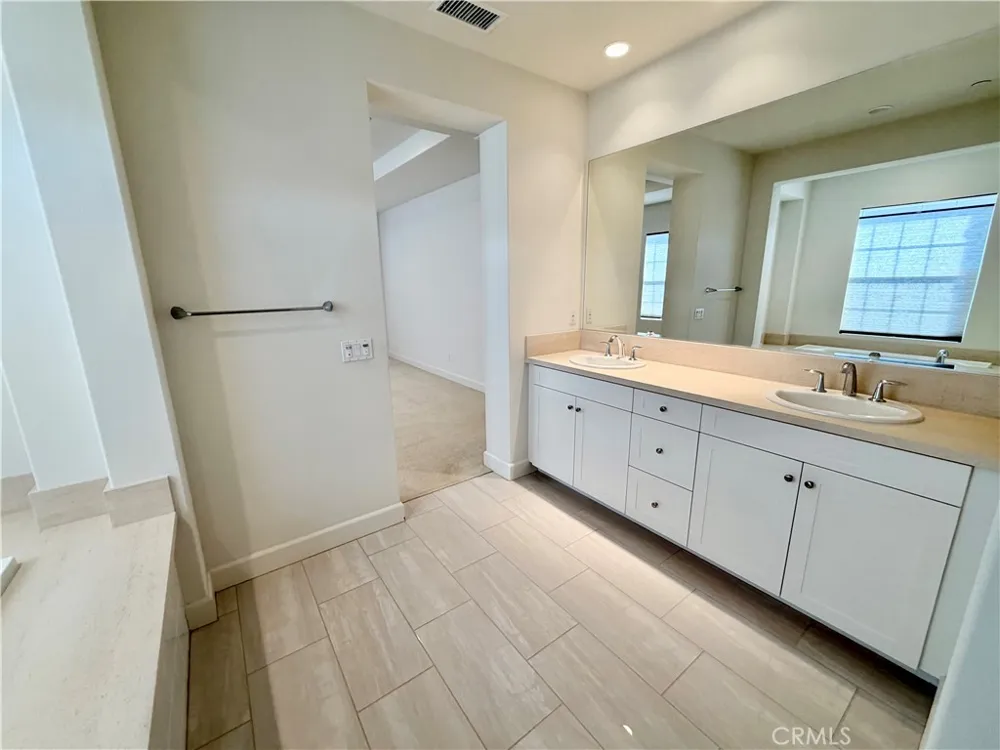 110 Briar Rose Irvine, CA 92618