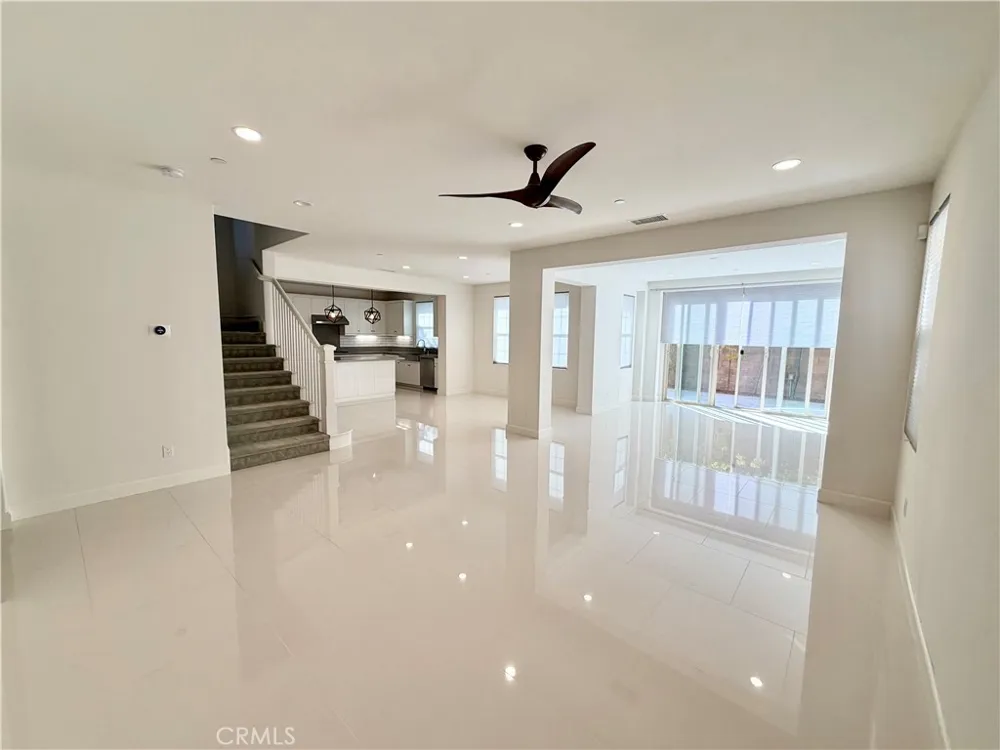 110 Briar Rose Irvine, CA 92618