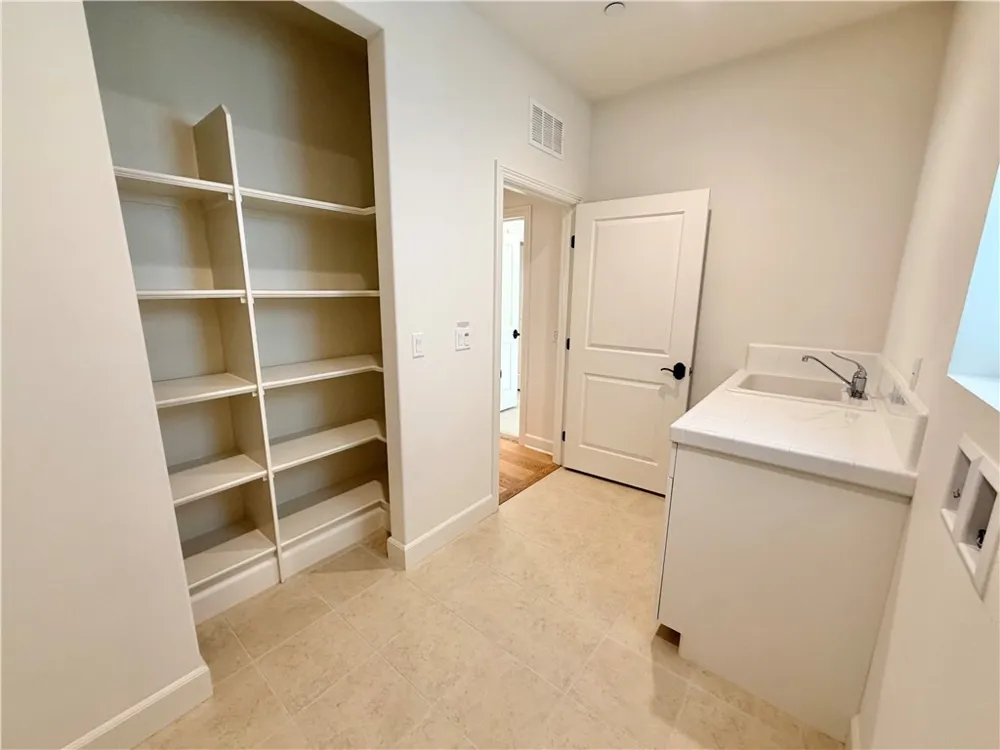 110 Briar Rose Irvine, CA 92618