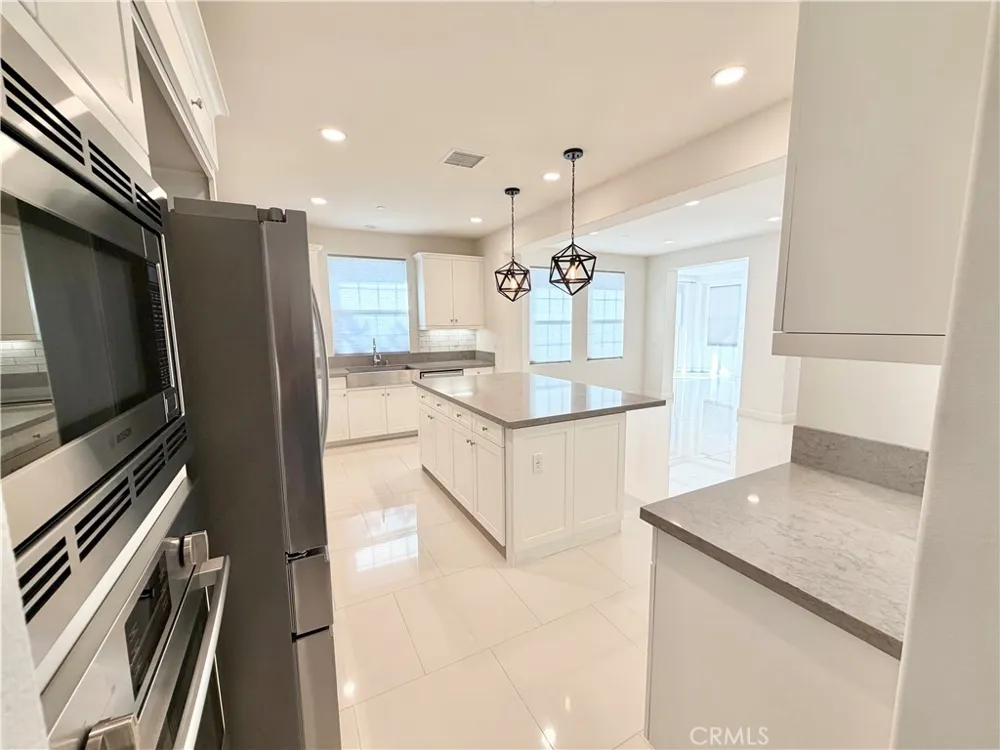 110 Briar Rose Irvine, CA 92618