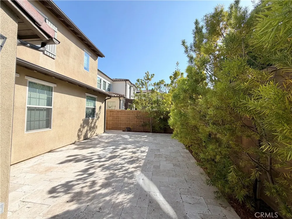 110 Briar Rose Irvine, CA 92618