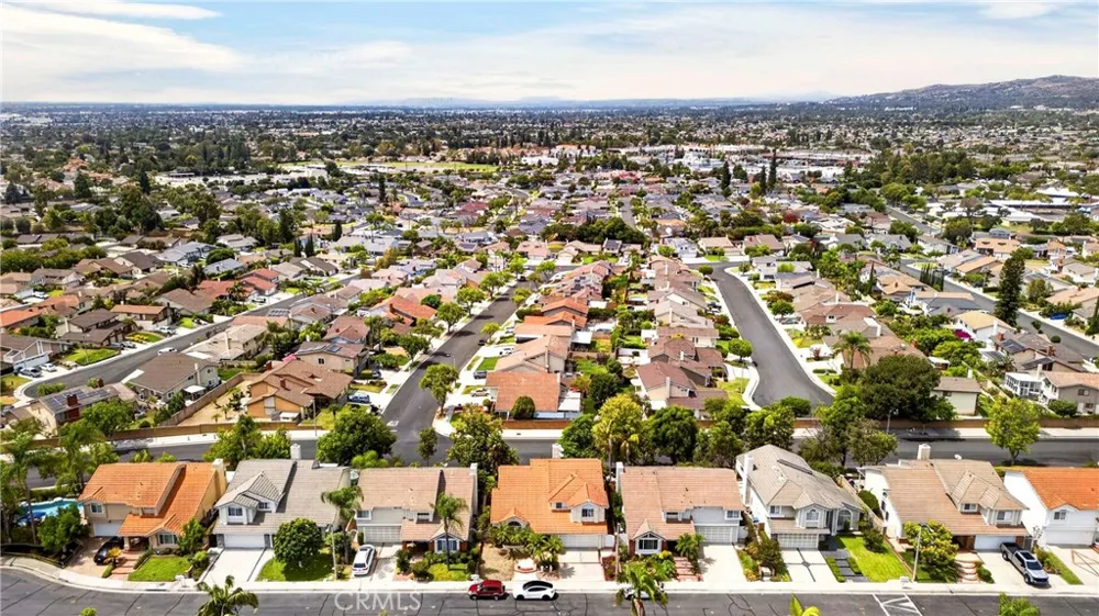 16027 Crestline La Mirada, CA 90638
