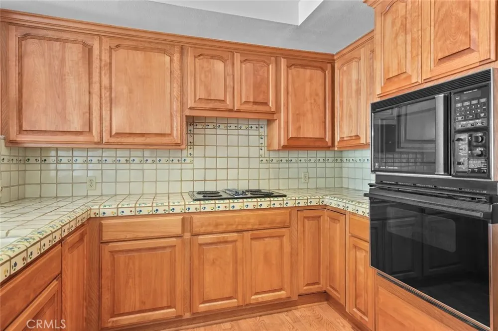 981 Bayside Cove #405 Newport Beach, CA 92660