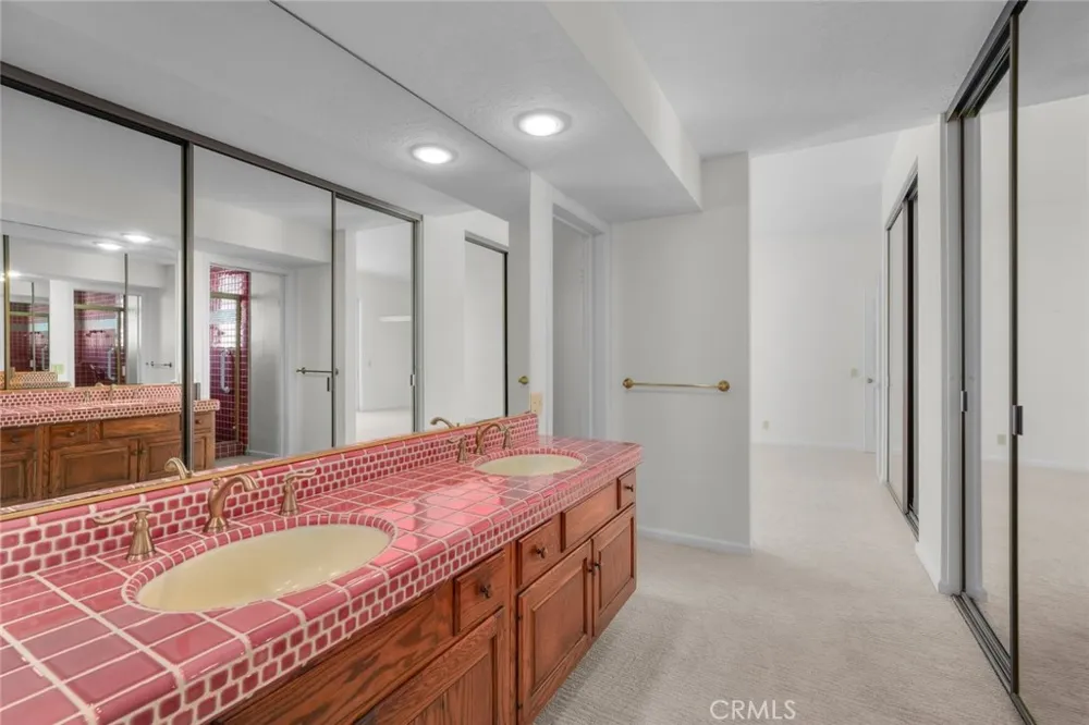 981 Bayside Cove #405 Newport Beach, CA 92660