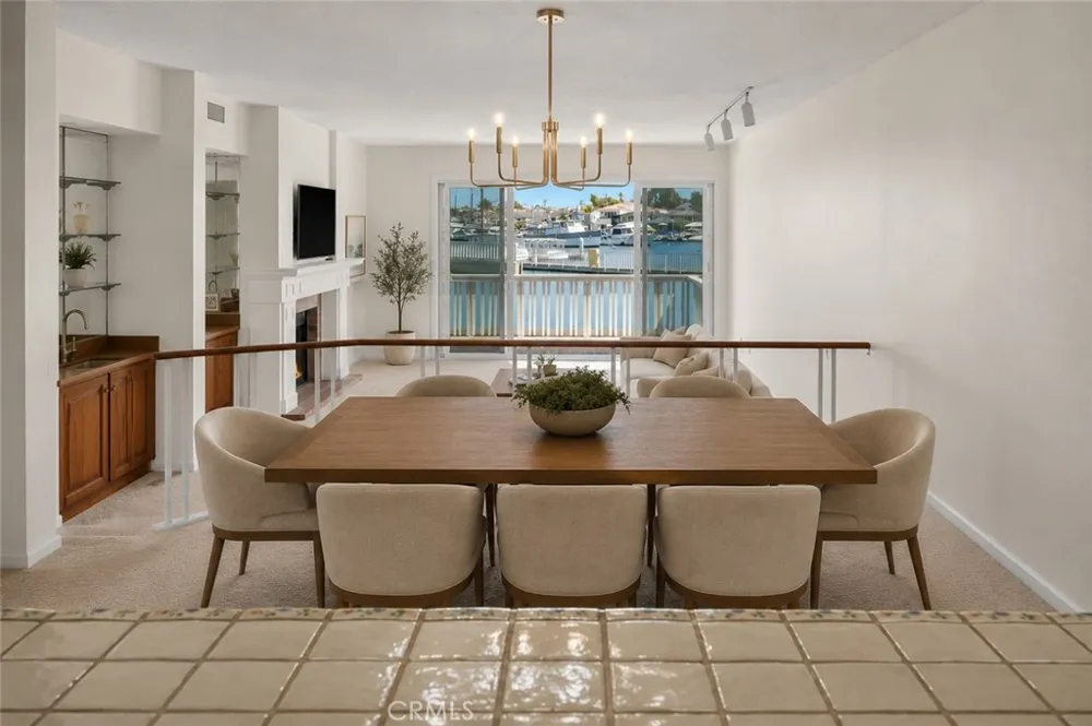 981 Bayside Cove #405 Newport Beach, CA 92660