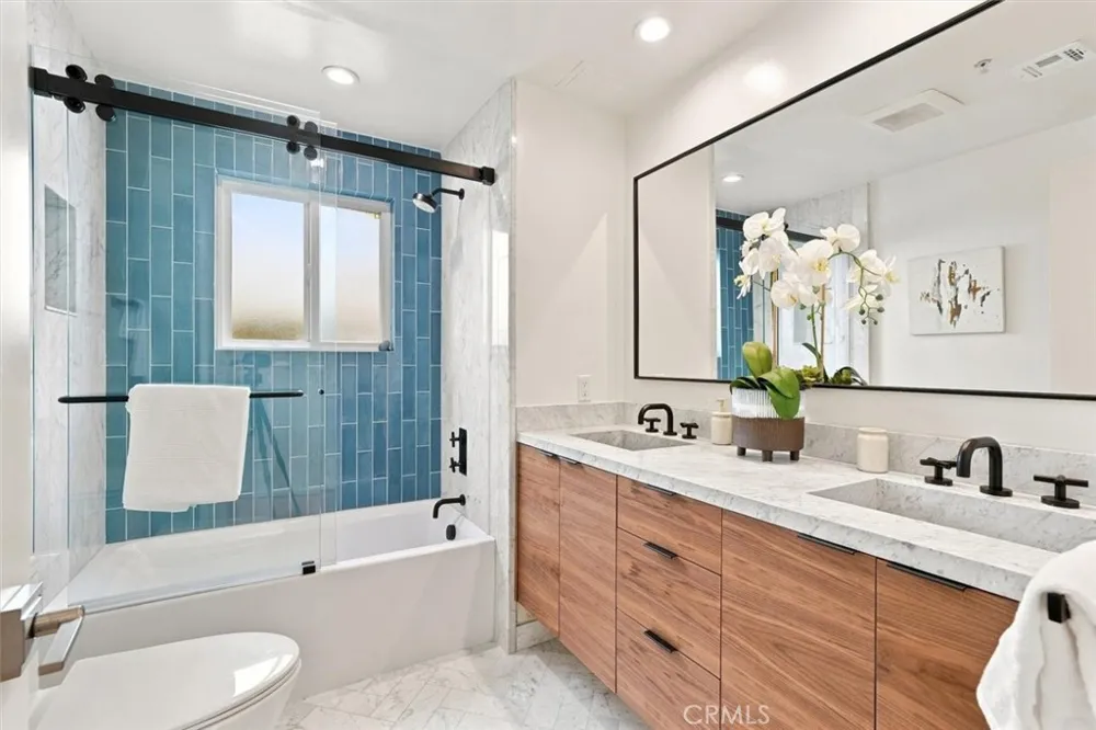 943 14th Street #101 Santa Monica, CA 90403
