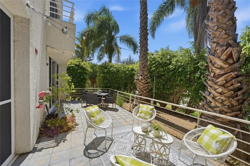 943 14th Street #101 Santa Monica, CA 90403