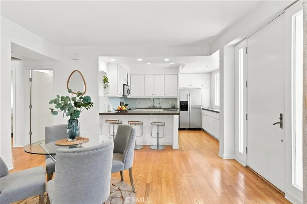 943 14th Street #101 Santa Monica, CA 90403