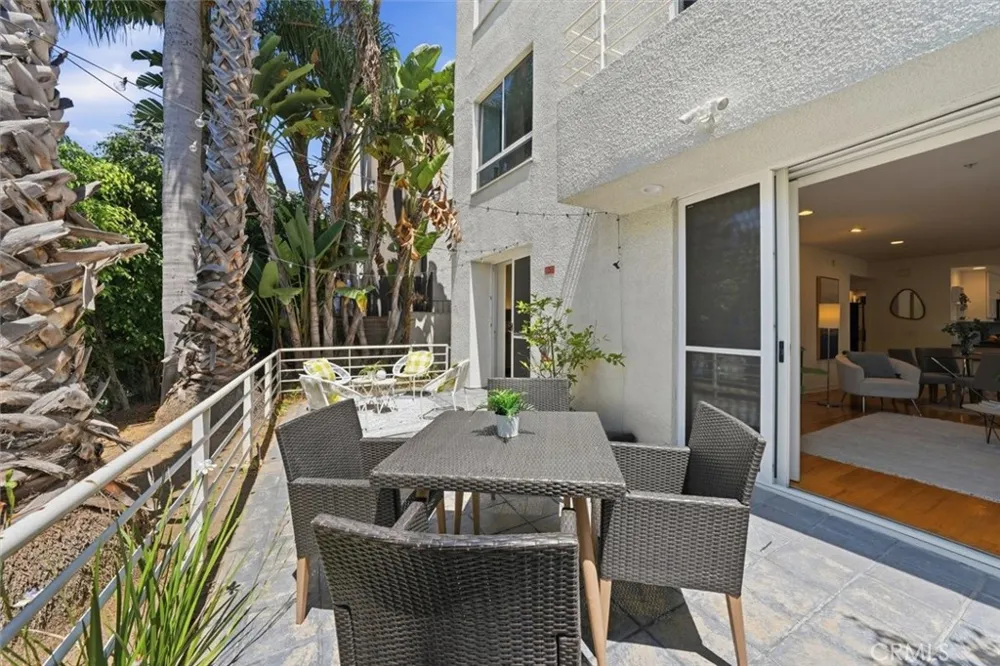 943 14th Street #101 Santa Monica, CA 90403