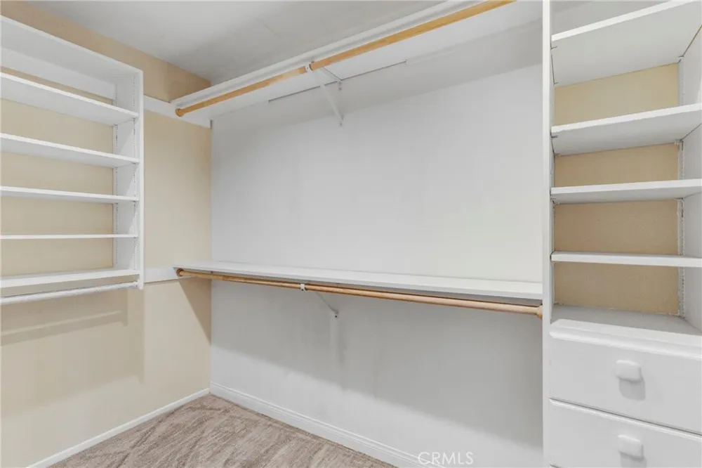 21335 Dove Chatsworth, CA 91311