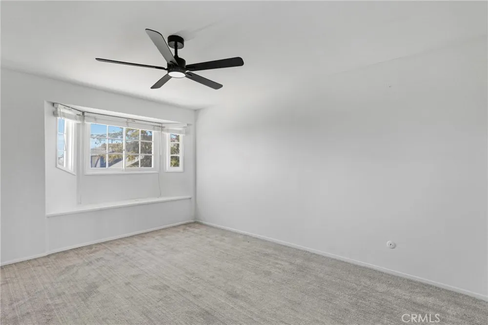 21335 Dove Chatsworth, CA 91311