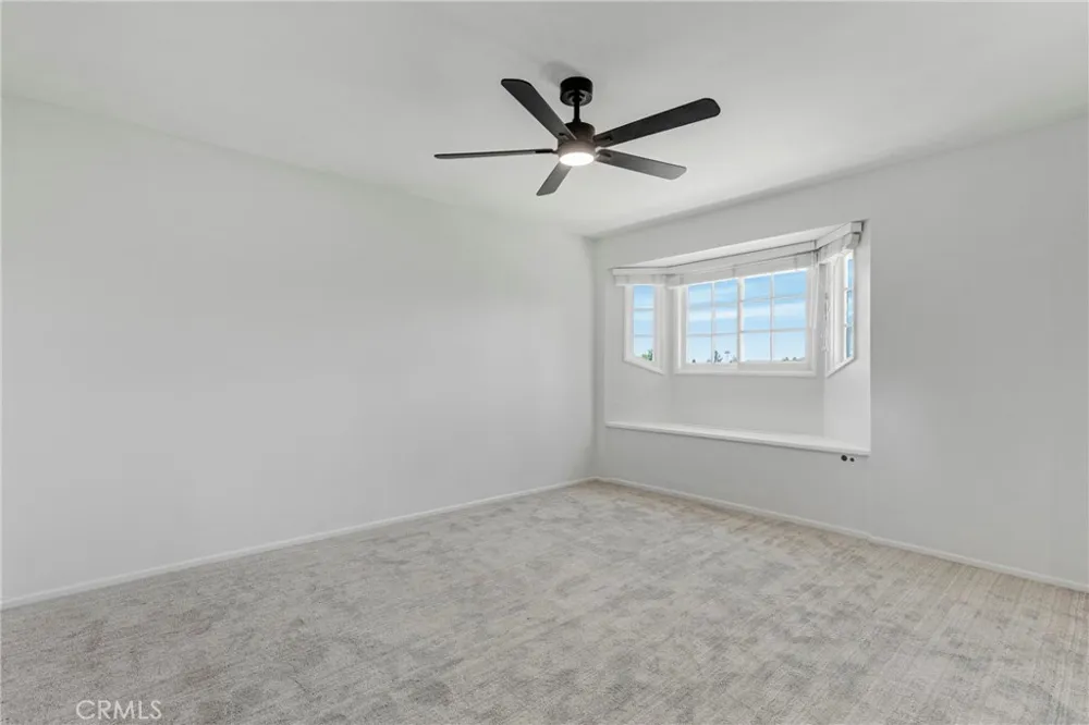 21335 Dove Chatsworth, CA 91311