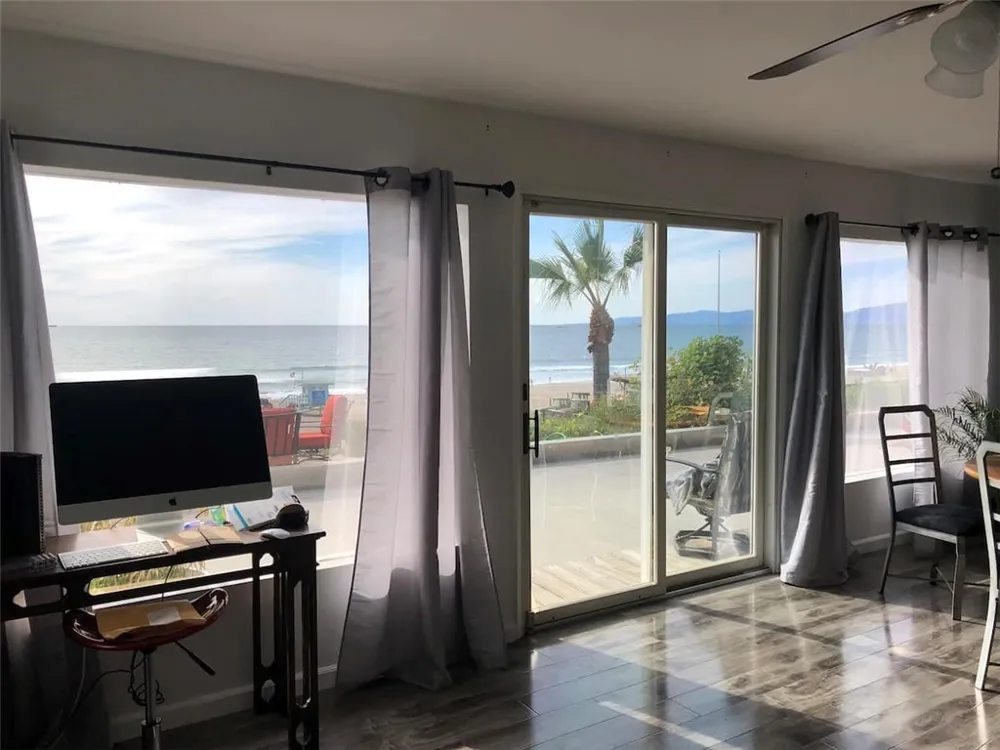 3600 The Strand #A Manhattan Beach, CA 90266