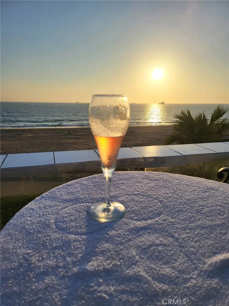 3600 The Strand #A Manhattan Beach, CA 90266