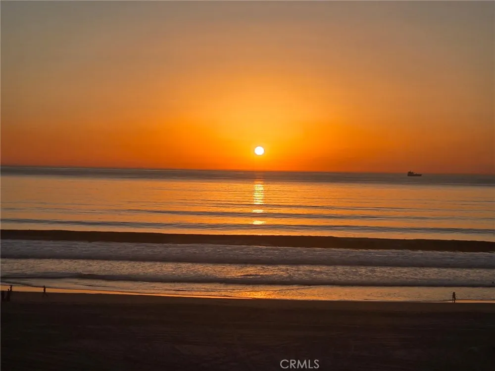 3600 The Strand #A Manhattan Beach, CA 90266