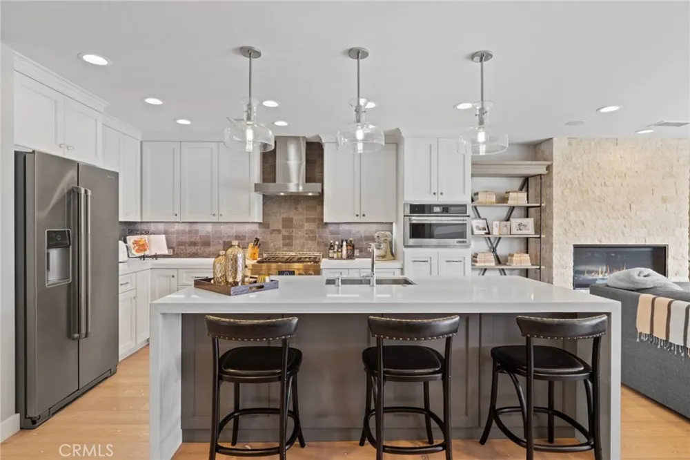 219 Diamond Avenue Newport Beach, CA 92662