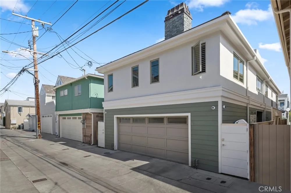 219 Diamond Avenue Newport Beach, CA 92662
