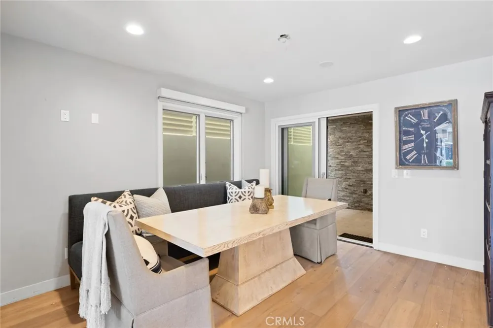 219 Diamond Avenue Newport Beach, CA 92662