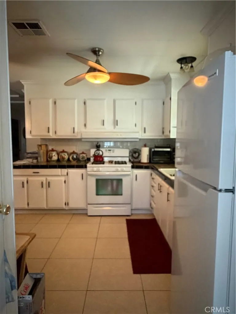26031 Kentia Palm Homeland, CA 92548