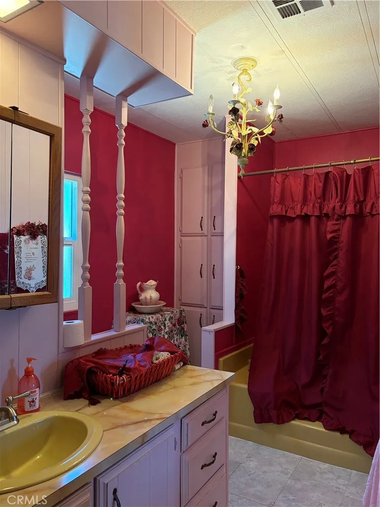 26031 Kentia Palm Homeland, CA 92548