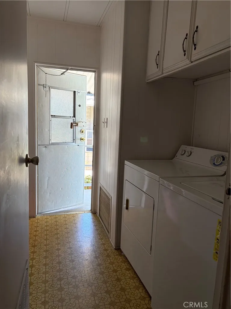 26031 Kentia Palm Homeland, CA 92548