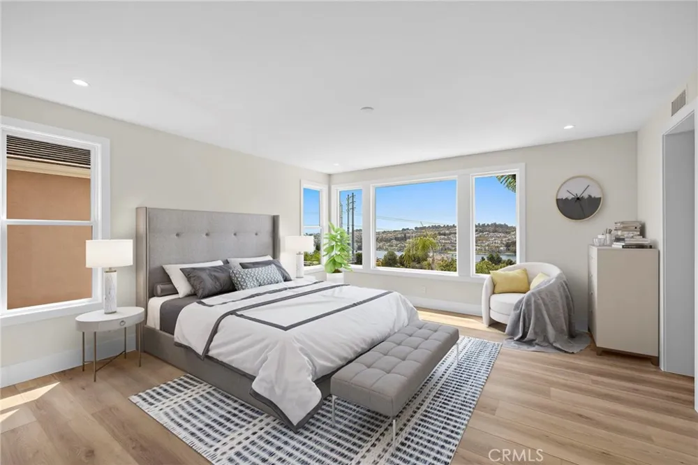 22661 Sweetmeadow Mission Viejo, CA 92692
