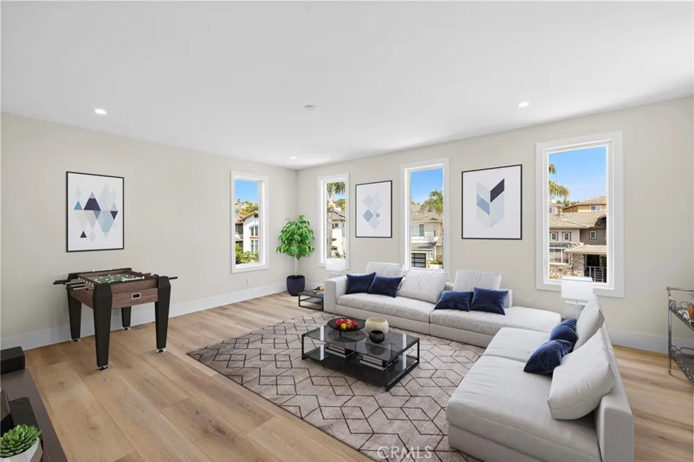 22661 Sweetmeadow Mission Viejo, CA 92692