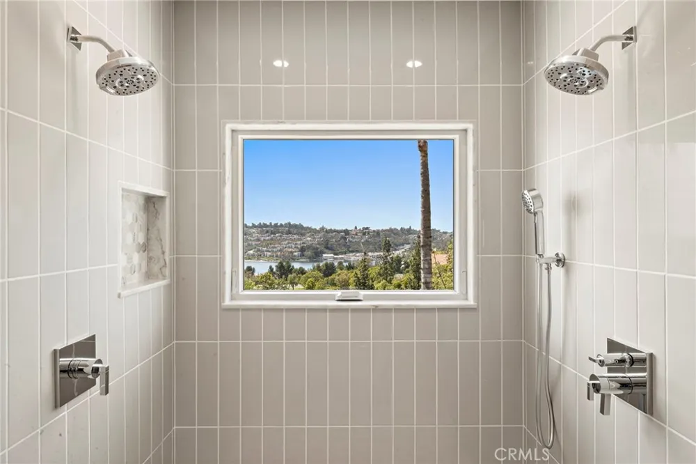 22661 Sweetmeadow Mission Viejo, CA 92692