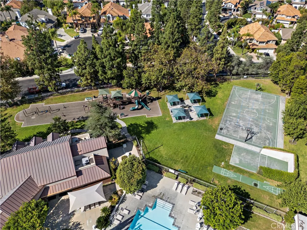 22661 Sweetmeadow Mission Viejo, CA 92692