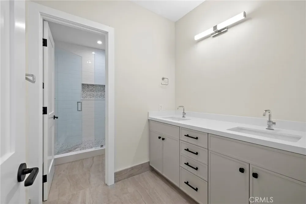 22661 Sweetmeadow Mission Viejo, CA 92692