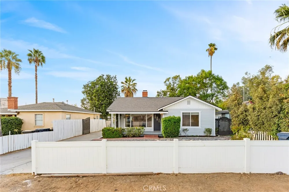 839 E Citrus Redlands, CA 92374