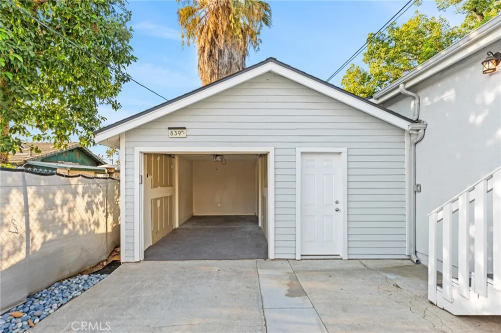 839 E Citrus Redlands, CA 92374