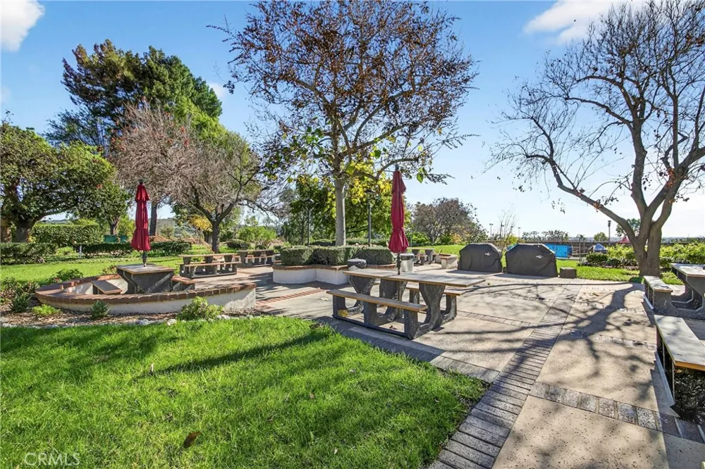 15902 Alta Vista Drive #H La Mirada, CA 90638
