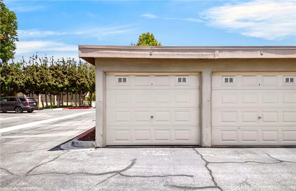 15902 Alta Vista Drive #H La Mirada, CA 90638