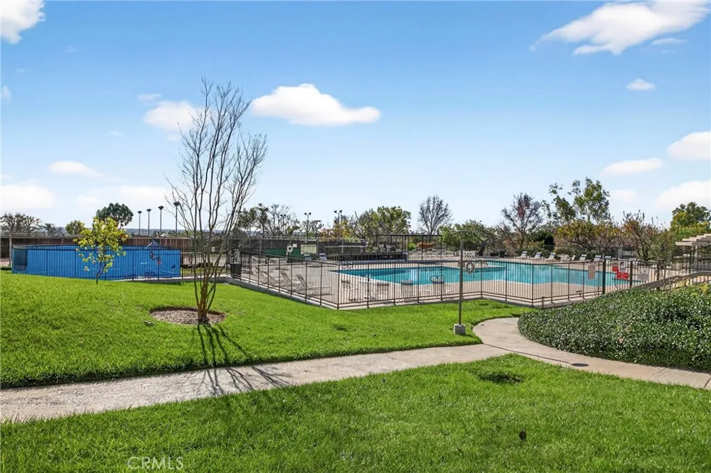15902 Alta Vista Drive #H La Mirada, CA 90638