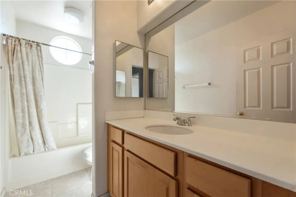 7182 Wild Lilac Court Eastvale, CA 92880
