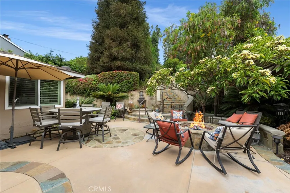 8470 Via Sierra Ramal Avenue Whittier, CA 90605