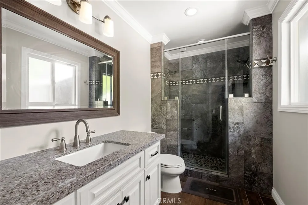 8470 Via Sierra Ramal Avenue Whittier, CA 90605