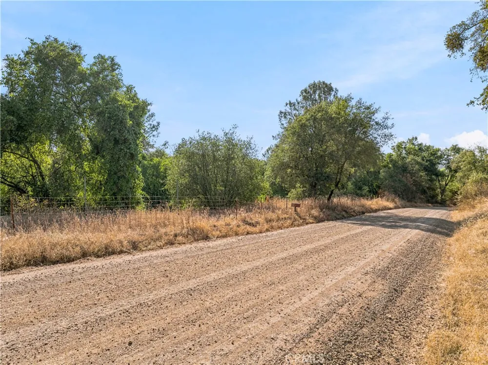8321 Hunters Valley Road Mariposa, CA 95338