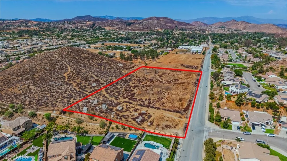 26259 Corson Avenue Menifee, CA 92584