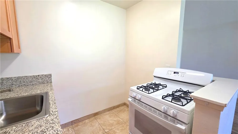 2334 E Santa Fe Avenue #4 Fullerton, CA 92831