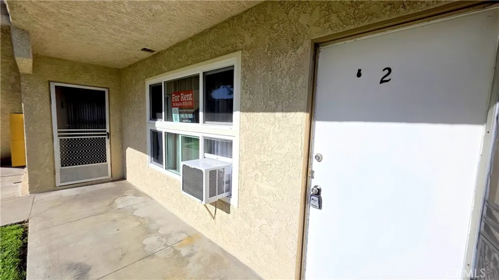 2334 E Santa Fe Avenue #4 Fullerton, CA 92831