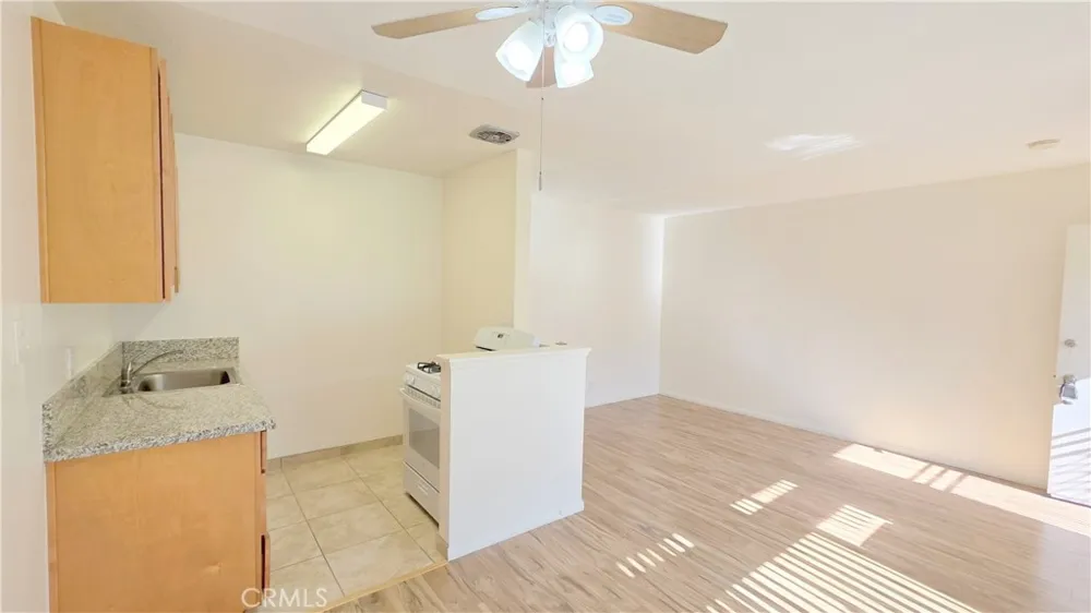 2334 E Santa Fe Avenue #4 Fullerton, CA 92831