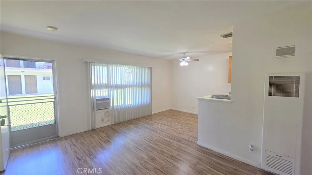 2334 E Santa Fe Avenue #4 Fullerton, CA 92831