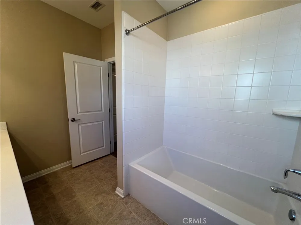 102 Baritone Irvine, CA 92620