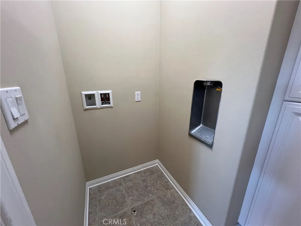 102 Baritone Irvine, CA 92620