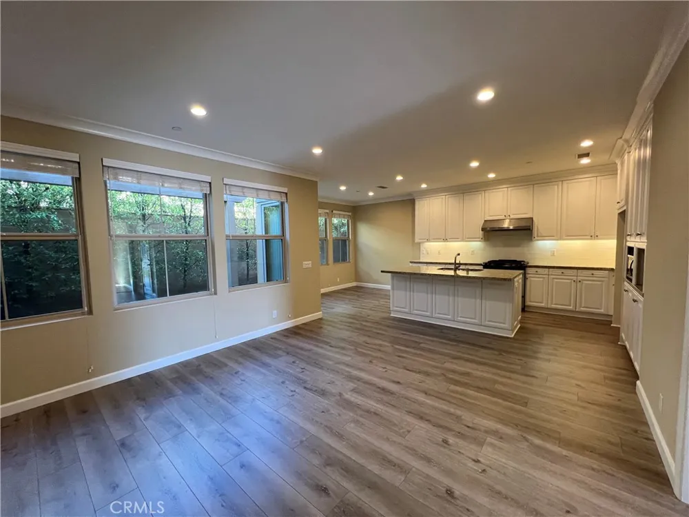 102 Baritone Irvine, CA 92620