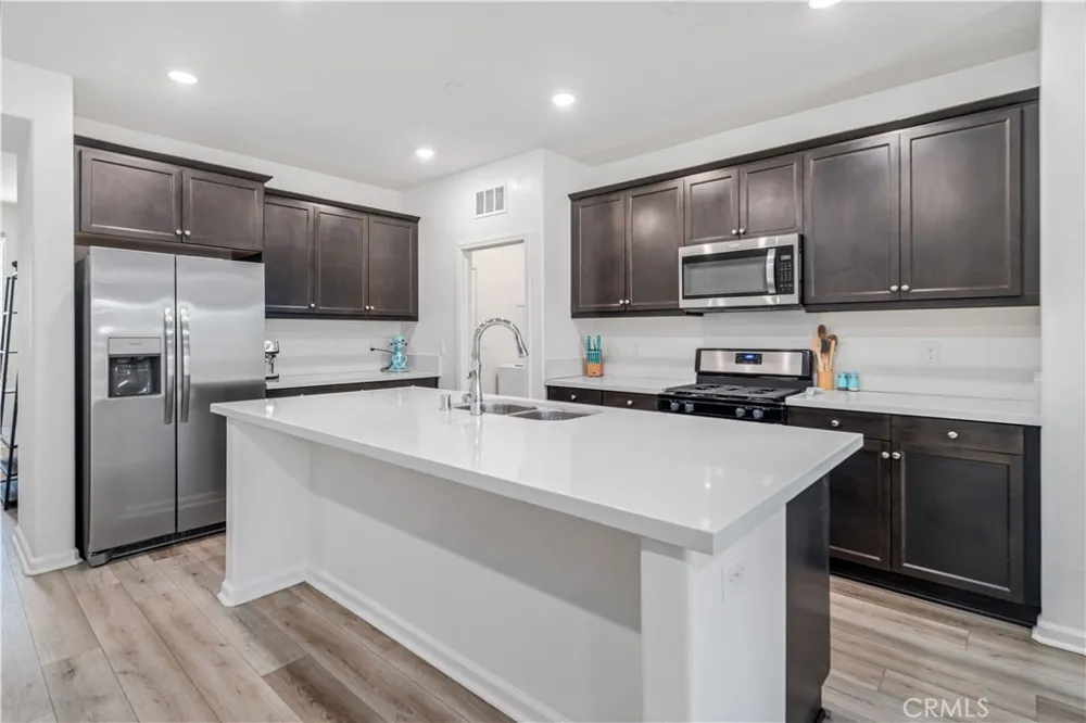 2029 Boxwood Rosamond, CA 93560