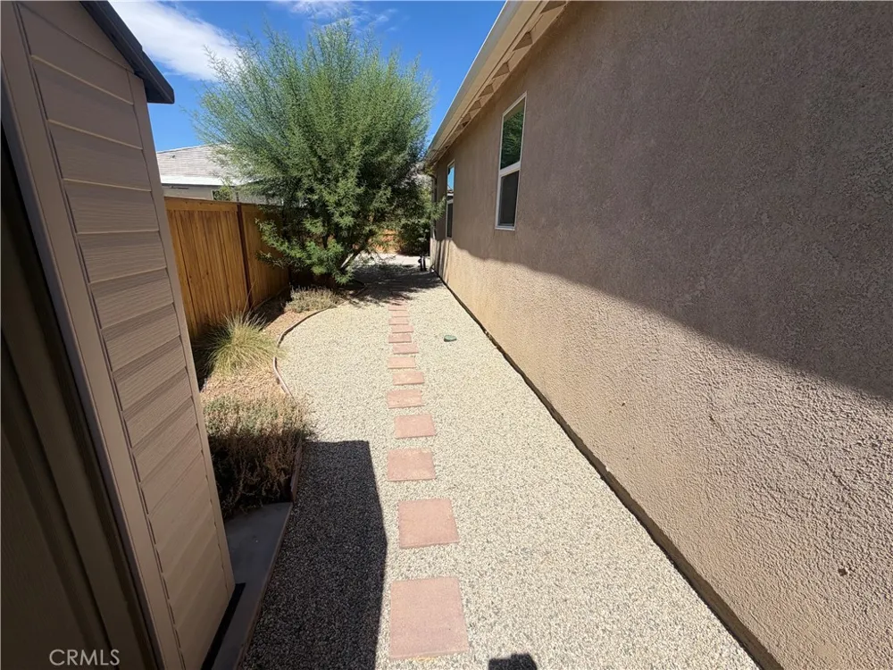 2029 Boxwood Rosamond, CA 93560