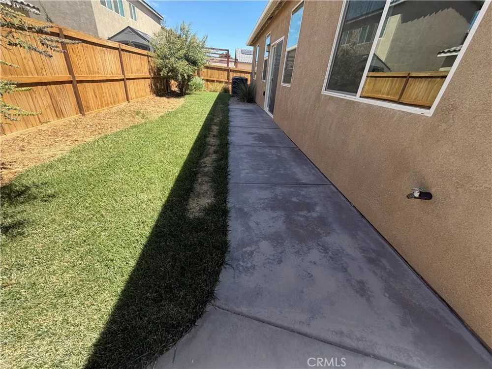 2029 Boxwood Rosamond, CA 93560